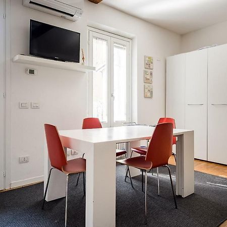 Travel House Bologna Apartment Bagian luar foto