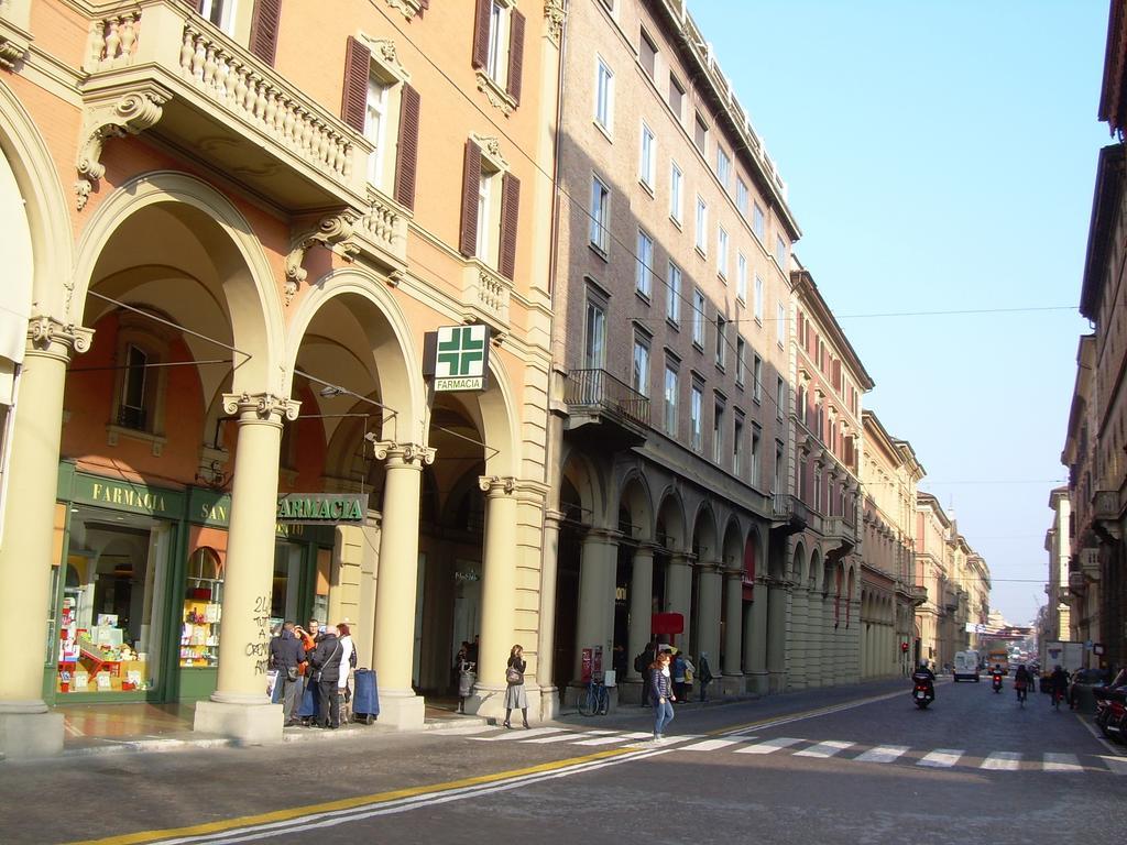 Travel House Bologna Apartment Bagian luar foto