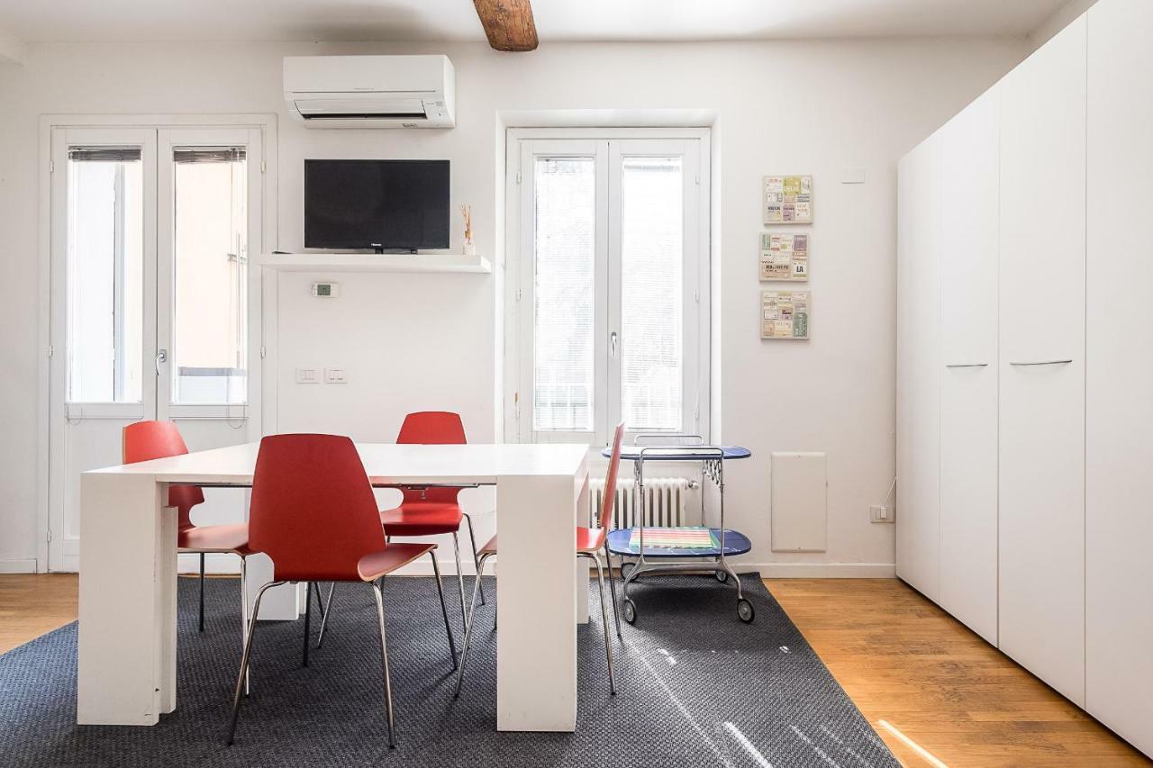 Travel House Bologna Apartment Bagian luar foto